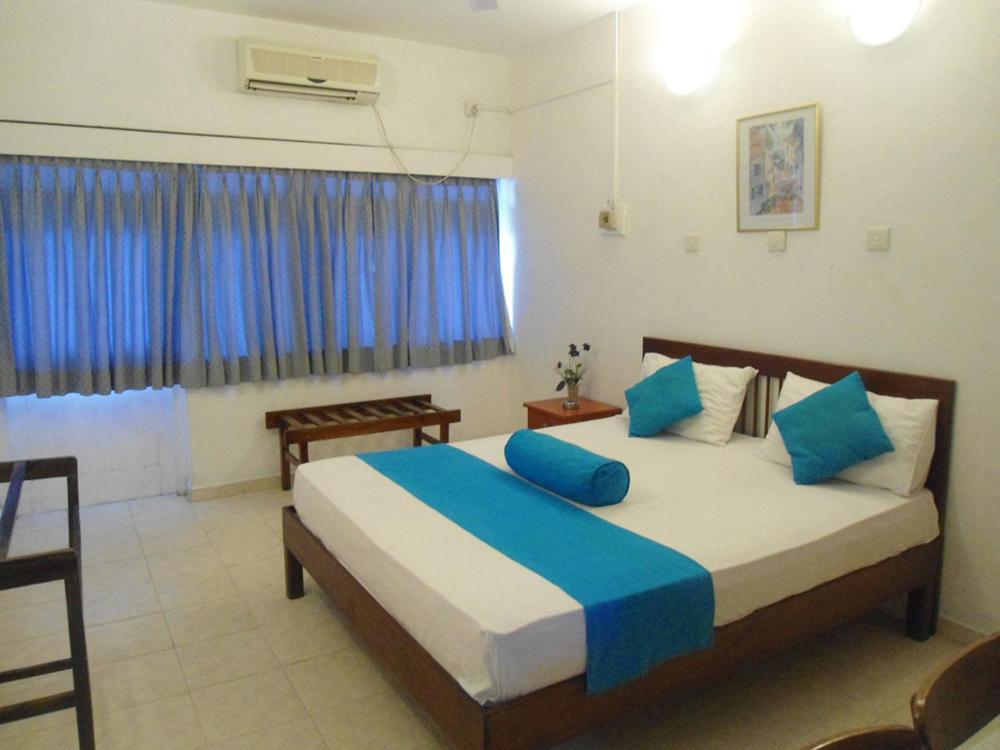 Ranveli Beach Hotel Dehiwala-Mount Lavinia Exterior foto