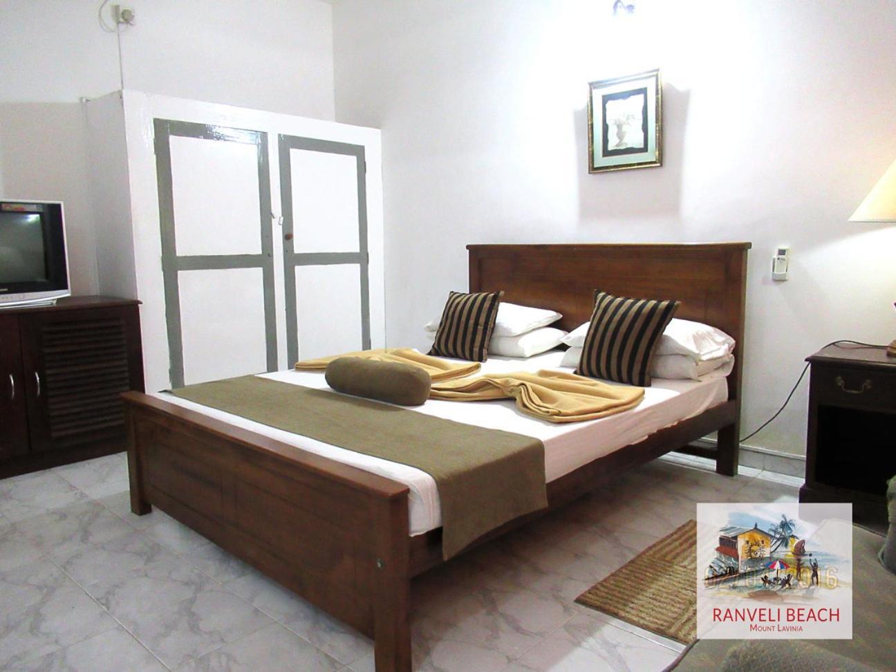 Ranveli Beach Hotel Dehiwala-Mount Lavinia Exterior foto