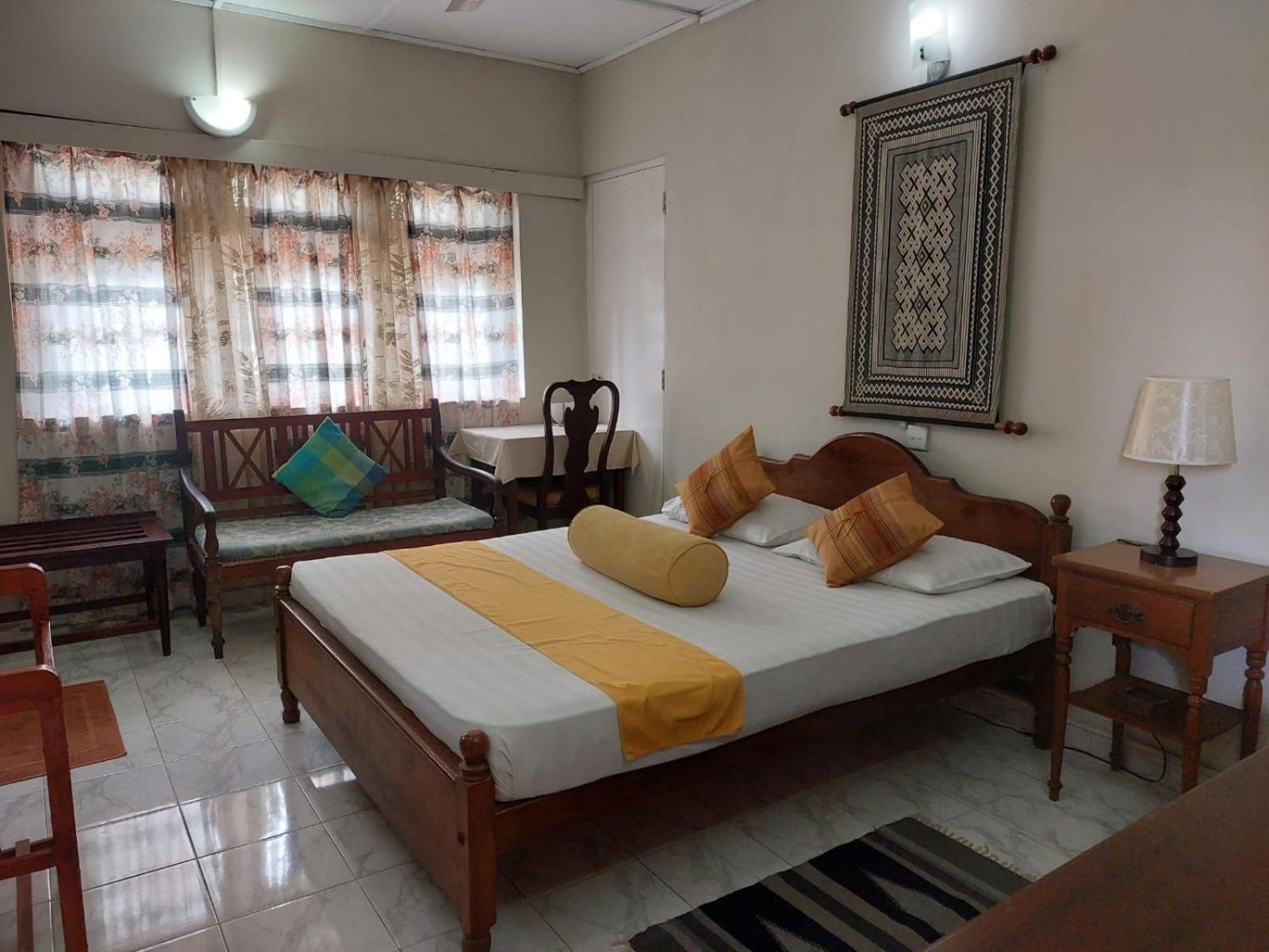Ranveli Beach Hotel Dehiwala-Mount Lavinia Exterior foto