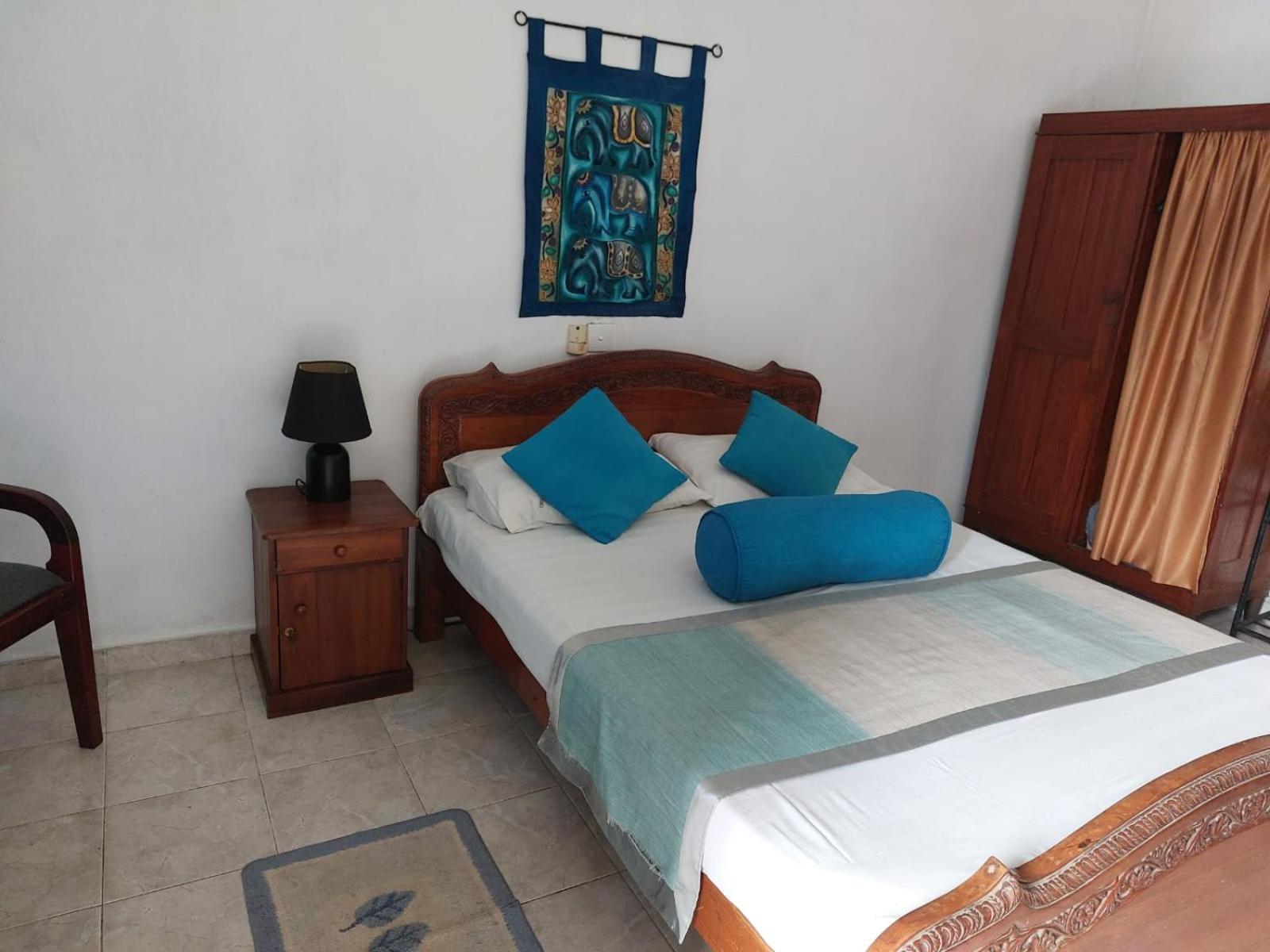 Ranveli Beach Hotel Dehiwala-Mount Lavinia Exterior foto