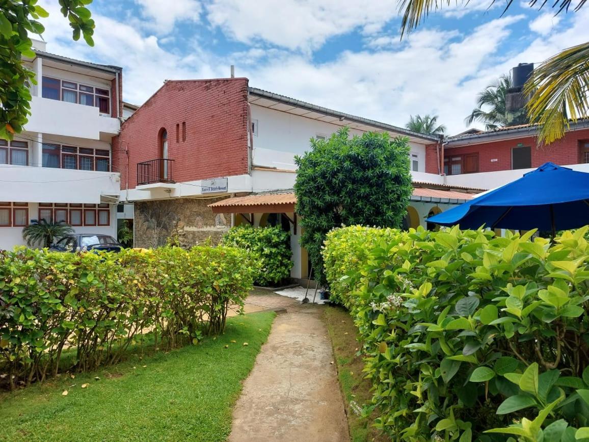 Ranveli Beach Hotel Dehiwala-Mount Lavinia Exterior foto